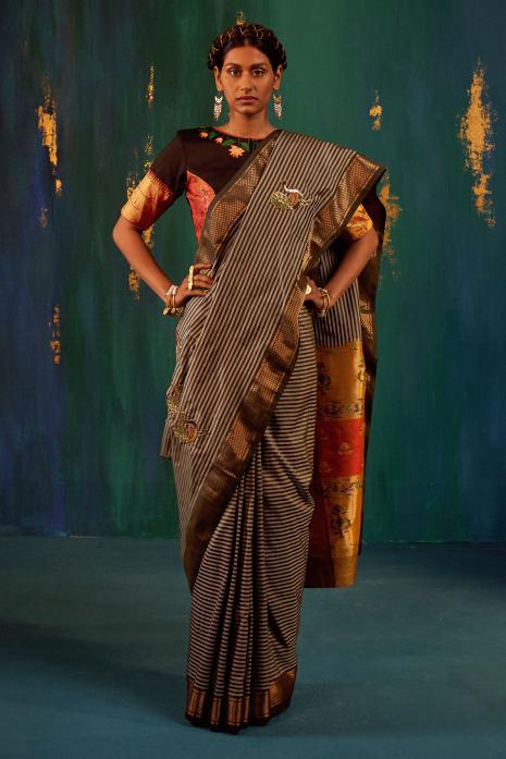 A beautiful fusion handwoven Paithani saree in dark grey colour