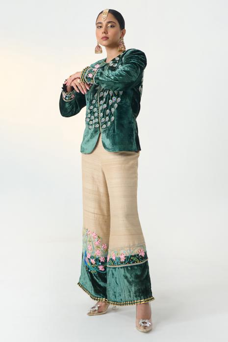 Golden and Beige coloured print Pichwai pants featuring intricate Pichwai motifs in vibrant colours.